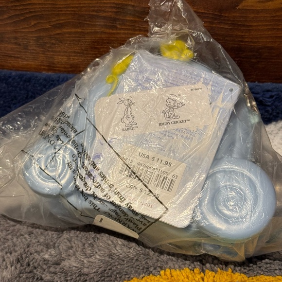 Disney Light Blue Cinderella Carriage Pouch with Yellow Highlights - Picture 4 of 7